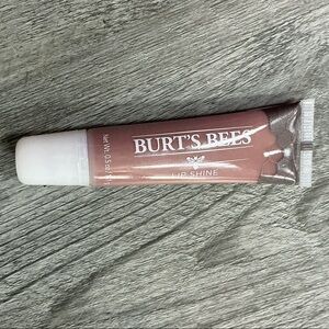 Moisturizing Spontaneity Lip Shine with Apricot Wax